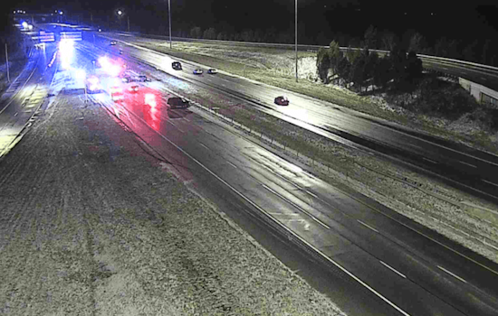 Multi-Car Collision on Snow-Slicked I-275 and Police Cruiser Struck Near Cincinnati, Officer Recuperates after Incident