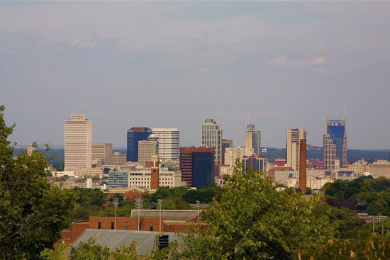 Nashville Welcomes a Comfortable 60°F Christmas Day Amidst Calm Winds