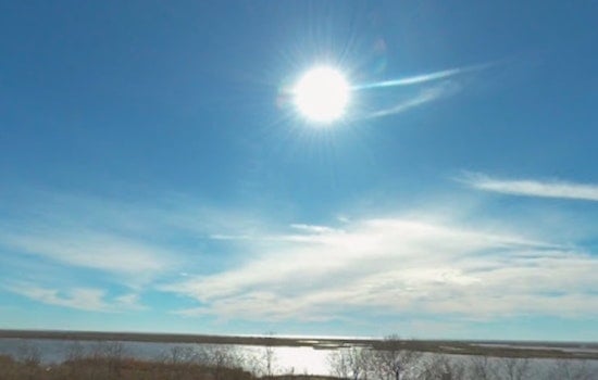 New Orleans Enjoys Mild Winter Weather as NWS Forecasts Sunny Days and Slight Weekend Showers