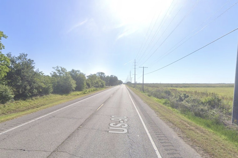 New Orleans Police Investigate Fatal Hit-and-Run on Hwy 90 as Search for Suspect Continues and Victim's Identity Is Withheld