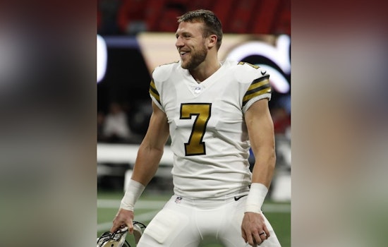 New Orleans Saints' Taysom Hill Out for Season Due to Knee Injury Amidst Team's Offensive Struggles