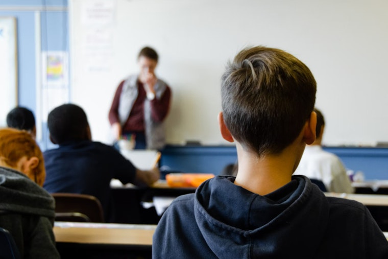 New York City Teachers Call for More Support Amid Literacy Curriculum Changes Under "NYC Reads" Initiative