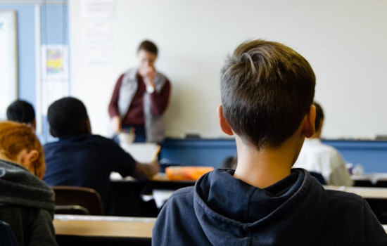 New York City Teachers Call for More Support Amid Literacy Curriculum Changes Under "NYC Reads" Initiative