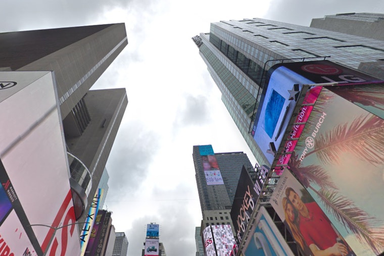 New Yorkers Brace for Rain and Chilly Sunshine in Mixed Weather Forecast Week