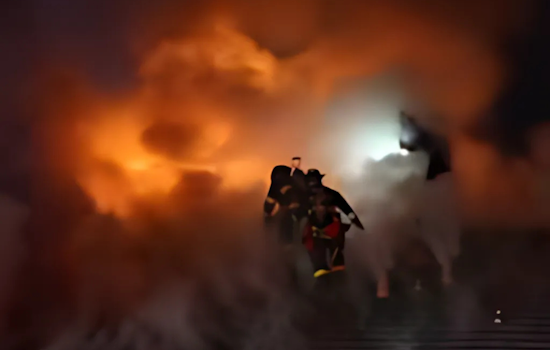 Newark Blaze: Firefighters Quell Overnight RV Fire Threatening Adjacent Home on Sheridan Court