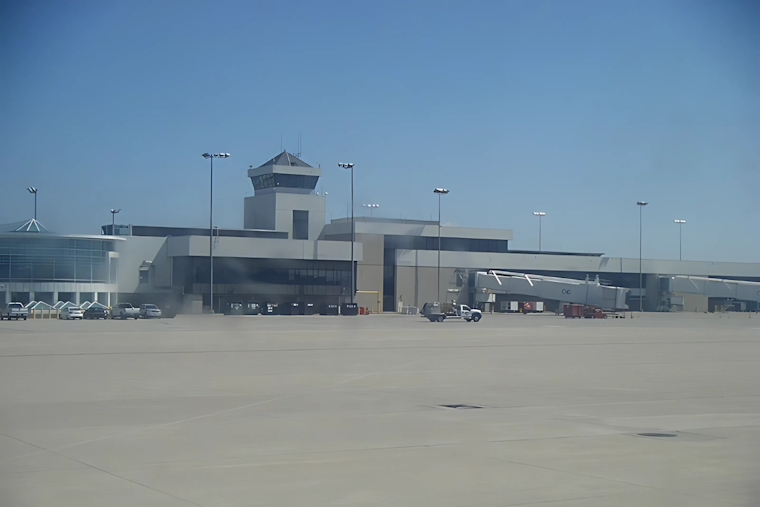 No Injuries After Firearm Accidentally Discharges at Cincinnati Airport Amidst Holiday Travel Rush