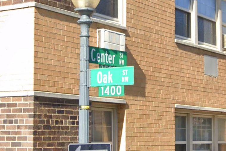 Northwest D.C. Man Arrested, Charged with Attempted Armed Robbery on Oak Street