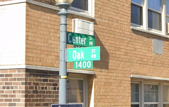 Northwest D.C. Man Arrested, Charged with Attempted Armed Robbery on Oak Street