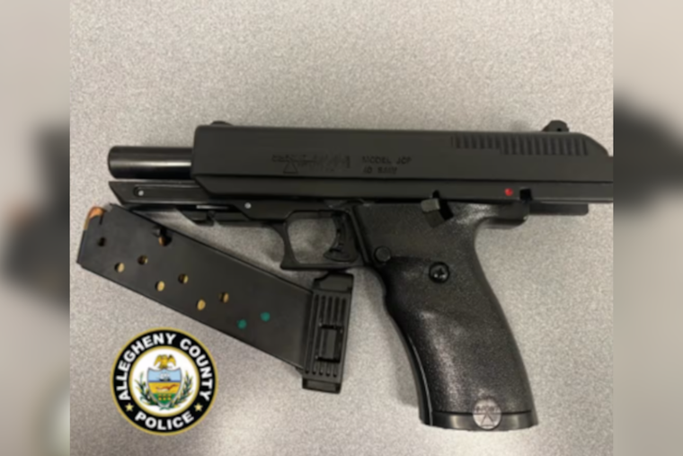 Ohio Man Charged for Carrying Gun Without License at Pittsburgh International Airport