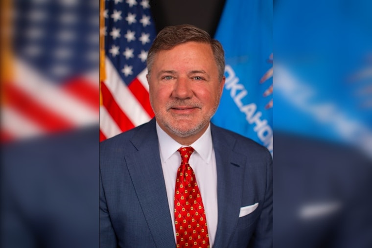 Oklahoma Attorney General Drummond Challenges Federal Electric Transmission Corridor Plan, Citing Land Rights and Energy Surplus