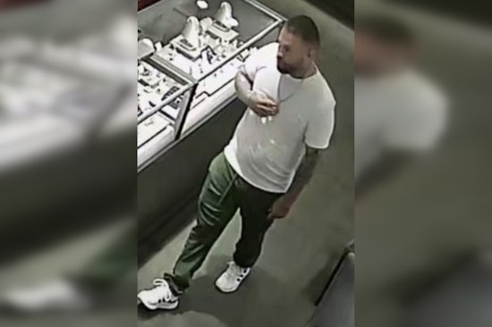 Oklahoma City Police Seek Tattooed Suspect in $4,500 Necklace Theft, Calls for Public's Aid with Reward Offer