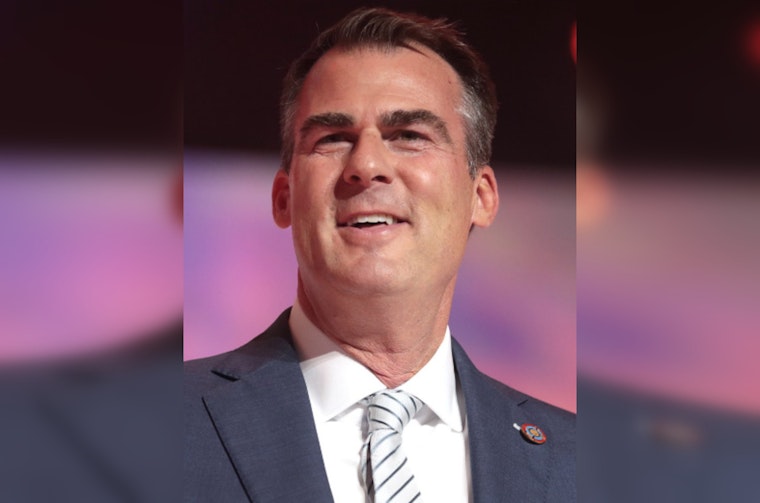Oklahoma Governor Stitt Mandates Full Return of State Employees to Office Work by February 2025