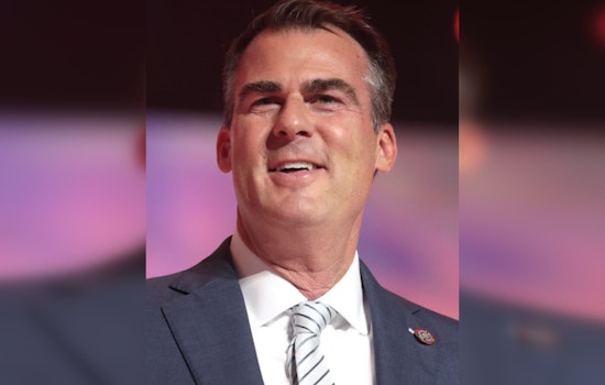 Oklahoma Governor Stitt Mandates Full Return of State Employees to Office Work by February 2025