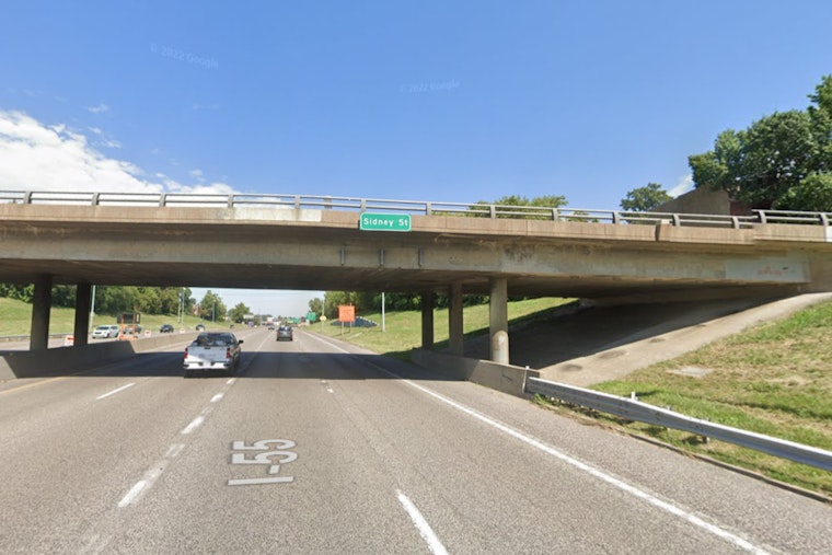 One Dead in Wrong-Way Collision on Interstate 55 Near Sidney, St. Louis Police Investigate