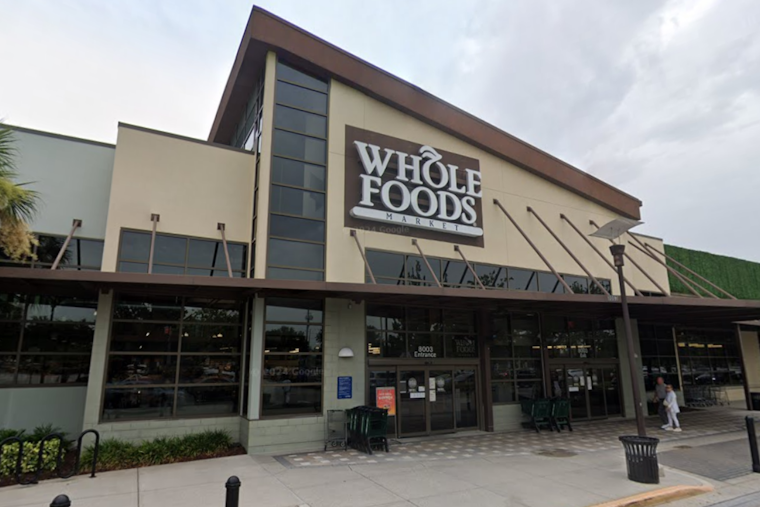 Orlando Area Stores Extend Hours for Last-Minute Christmas Eve Shoppers