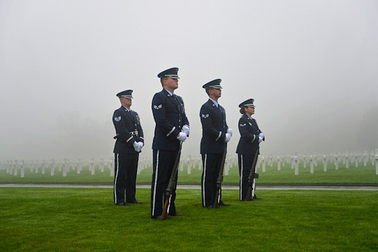 Over 2 Million Volunteers Honor Veterans on Wreaths Across America Day in Cities Like Seattle and Pasco