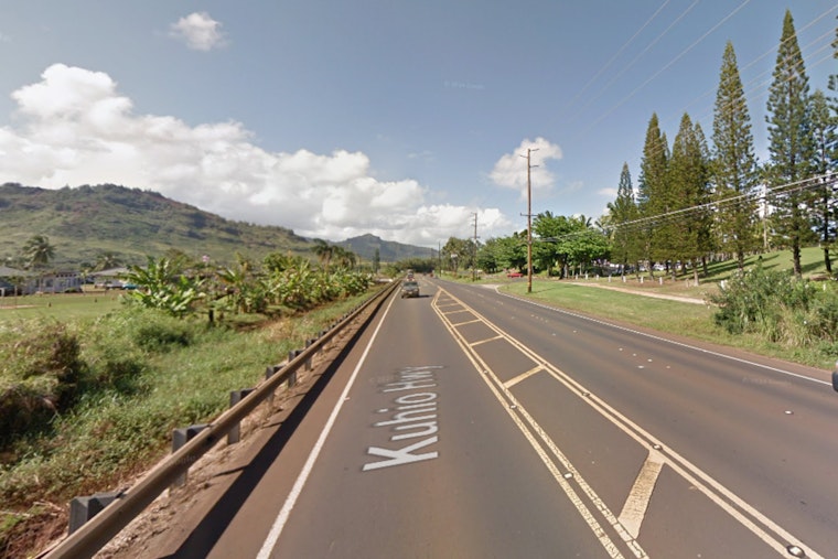 Pedestrian in Critical Condition After Being Hit by Car on Kūhiō Highway Near Wailua Golf Course