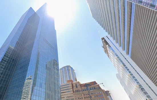 Phoenix Anticipates Week of Sunny Skies and Moderate Temperatures