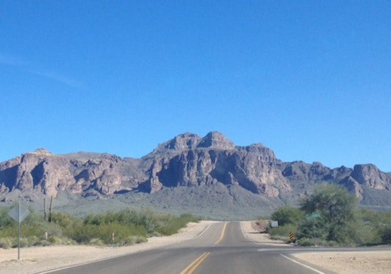 Phoenix Welcomes New Year with Sunshine and Steady 70s, A Week of Clear Skies Ahead