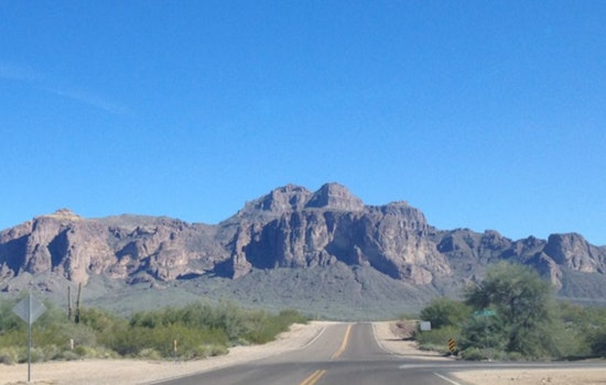 Phoenix Welcomes New Year with Sunshine and Steady 70s, A Week of Clear Skies Ahead
