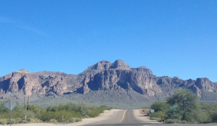 Phoenix Welcomes New Year with Sunshine and Steady 70s, A Week of Clear Skies Ahead