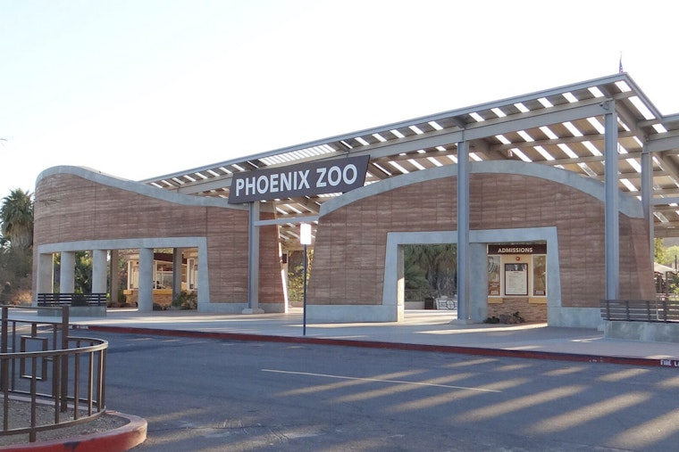Phoenix Zoo Transforms Nights into Winter Wonderland with ZooLights Spectacle Featuring Over 4 Million Lights