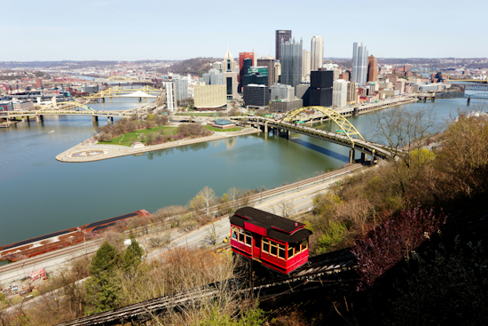 Pittsburgh Braces for Wet End to Weekend, NWS Pittsburgh Warns of Rain Through Monday