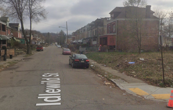 Pittsburgh Firefighter Injured While Responding to Homewood North Blaze