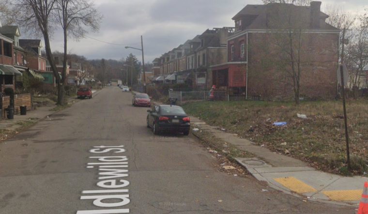 Pittsburgh Firefighter Injured While Responding to Homewood North Blaze