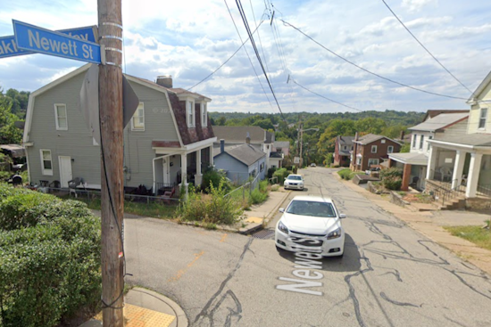 Pittsburgh Man Stabilized after Early Morning Stabbing in Carrick, Female in Custody