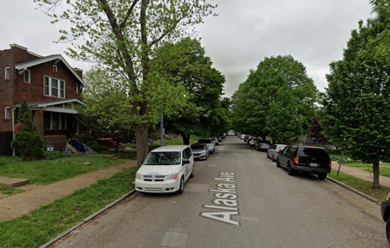 Pizza Delivery Driver Robbed at Gunpoint in St. Louis's Dutchtown Neighborhood