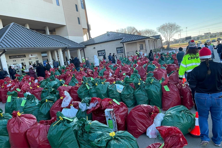 Plano Police Bring Holiday Cheer to over 350 Families with Festive 'PPA Christmas Cops' Event
