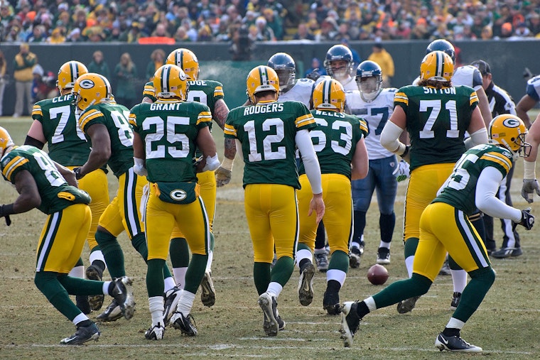 Playoff Stakes High as Seattle Seahawks Host Green Bay Packers in Sunday Night Showdown