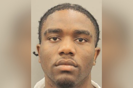 Police Pursuit of Stolen Vehicle in Houston Ends in Tragedy with One Suspect Deceased, Two Charged