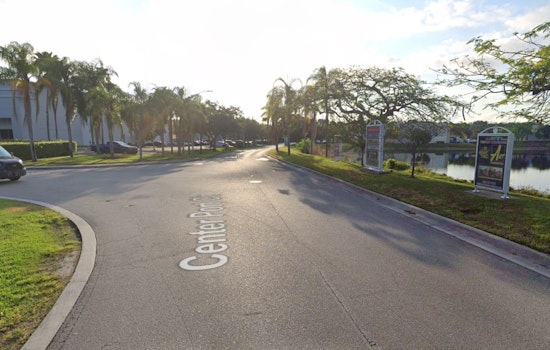 Pompano Beach Driver Safely Escapes After Vehicle Plunges into Waterway, BSO Dive Team Retrieves Submerged Truck