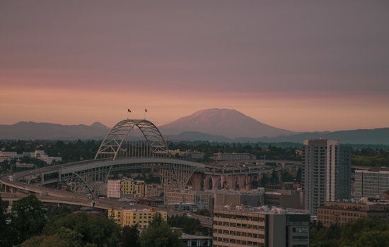 Portland Forecasts Clear Skies and Chilly Breezes with Rain on the Horizon