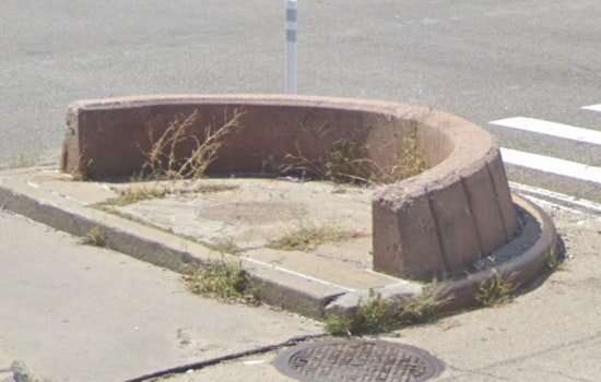 Quirky Queens Plaque Claims to Mark NYC's Center, Sparking Local Pride and Urban Myth Debates