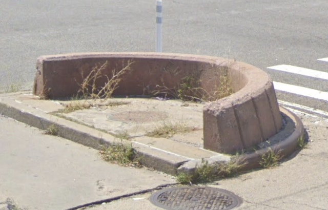 Quirky Queens Plaque Claims to Mark NYC's Center, Sparking Local Pride and Urban Myth Debates