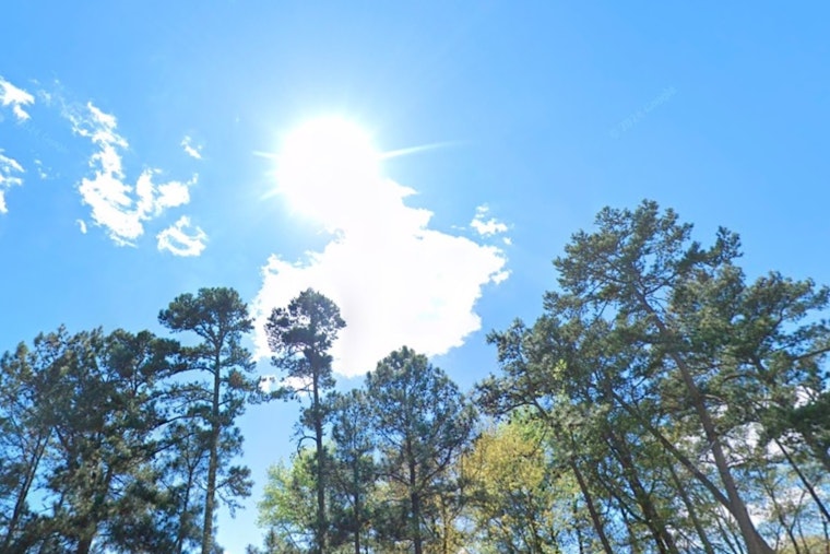Raleigh Residents Warned of Fire Danger Amid Unseasonable Chill and Strong Winds