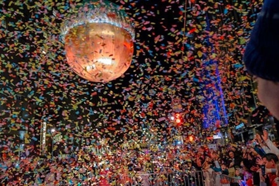 Raleigh Rings in 2025 with the Acclaimed Acorn Drop at First Night Celebration