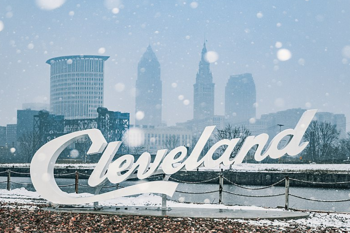 Relentless Lake Effect Snow Hits Cleveland Nws Issues Warning