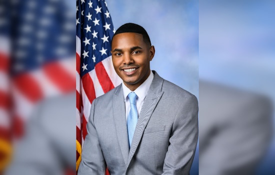 Rep. Ritchie Torres Criticizes NYC Mayor Adams Over Staffer's Antisemitic Incident and Early Release of Murder Suspect