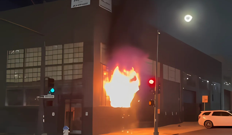 VIDEO: San Francisco Firefighters Contain Warehouse Fire Near Children's Hospital, Investigations Underway