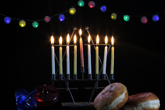 San Francisco's Union Square Shines with Interfaith Celebrations as Hanukkah and Christmas Unite