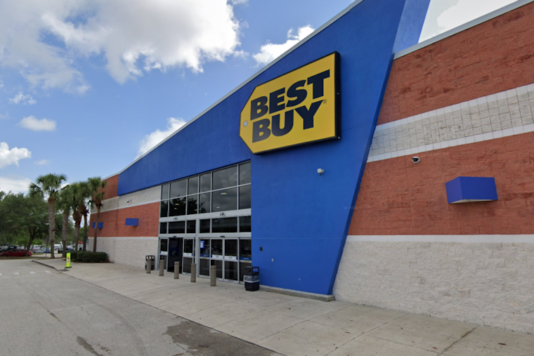 Sanford Community Seeks Answers After Best Buy Parking Lot Shooting Takes Life of Former College Athlete
