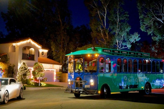 Santa Clarita Transit Hosts Festive Holiday Light Tour with Benefits for Local Food Pantry