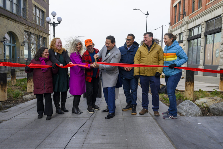Seattle Celebrates Completion of Pioneer Square Pedestrian Improvements Enhancing Waterfront Connectivity