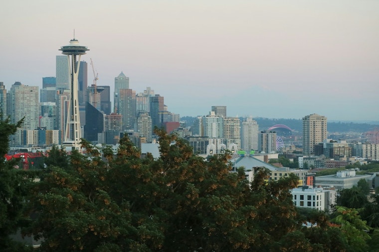 Seattle Commuters Cautioned Amid Dense Fog Advisory Across Northwest and West Central Washington