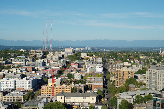 Seattle Police Investigate Fatal Shooting on Capitol Hill, Suspect Still at Large