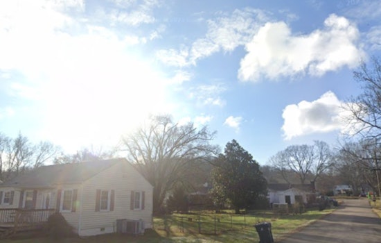 Serene Christmas Day in Knoxville with Chilly Morning and Sunny Outlook, Fog to Settle In by Nightfall, NWS Advises Caution